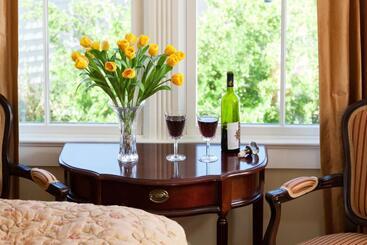 The Tower Cottage Bed And Breakfast