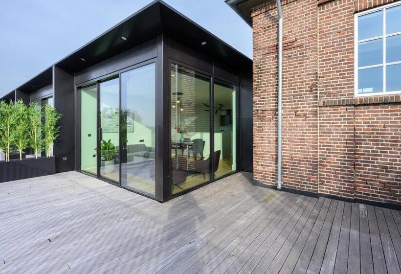 12a, Luxe & Uniek Bioscoopzaal Terras Uitzicht