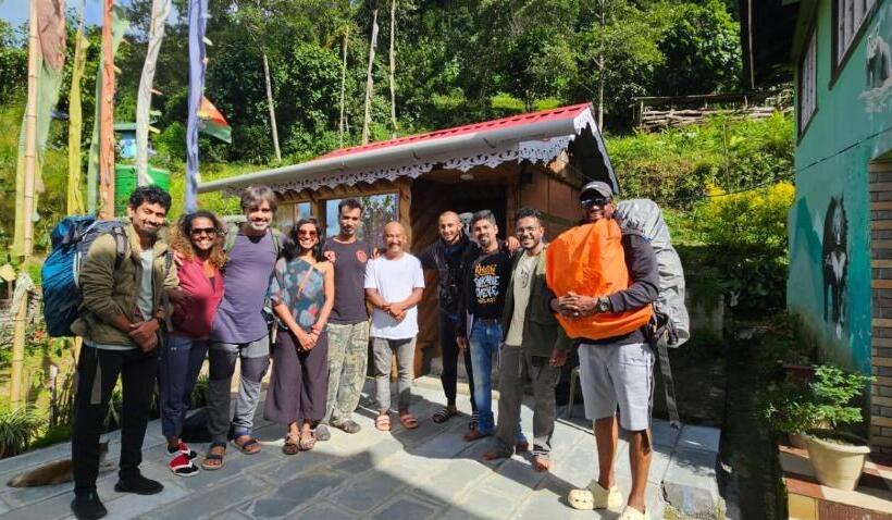 فندق صغير Wake In Himalayas