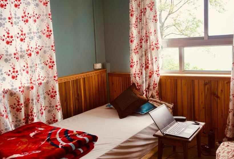 فندق صغير Wake In Himalayas