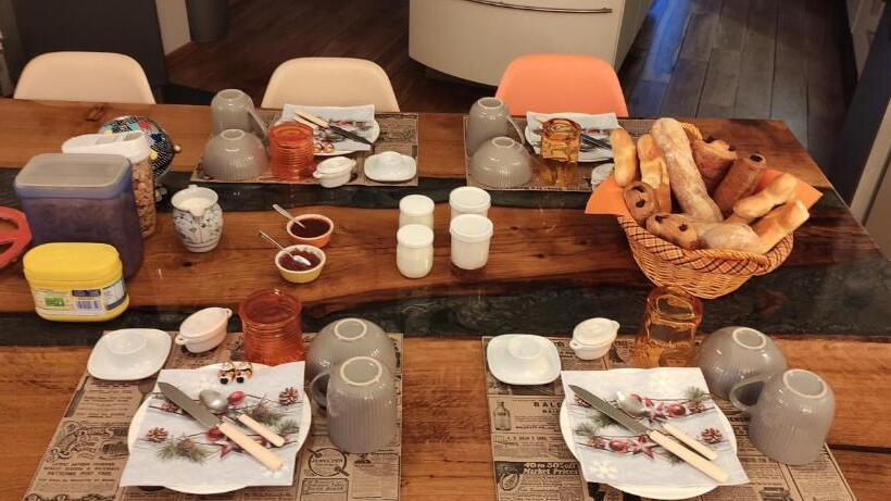 مبيت وإفطار Au Verger Des Louves