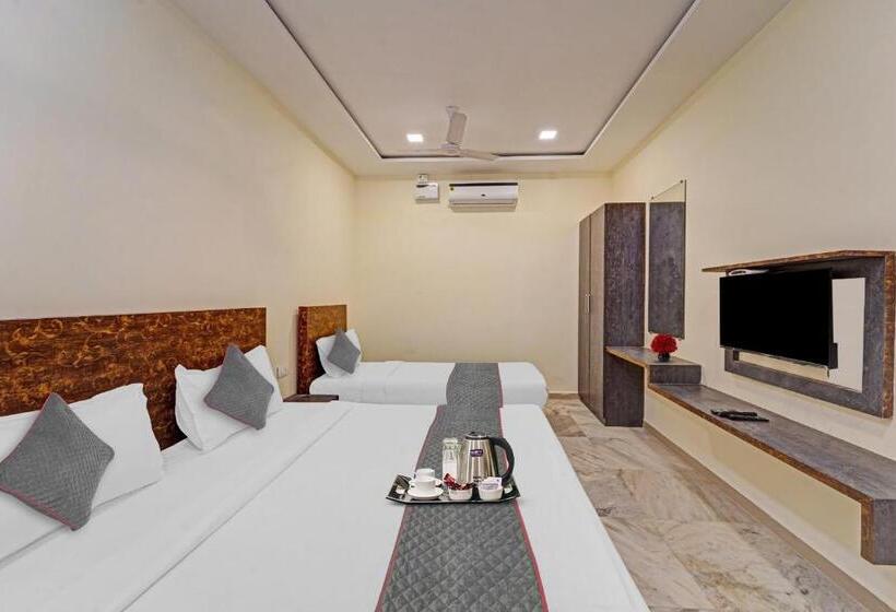 هتل Ambience Stay At Igi Delhi Airport