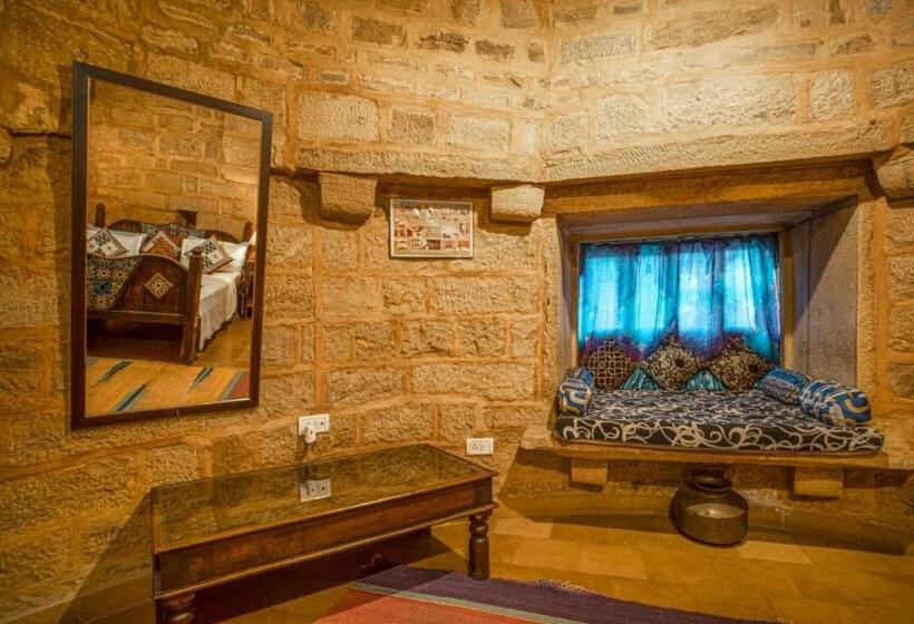 فندق Jaisalmer Queen Desert Camp