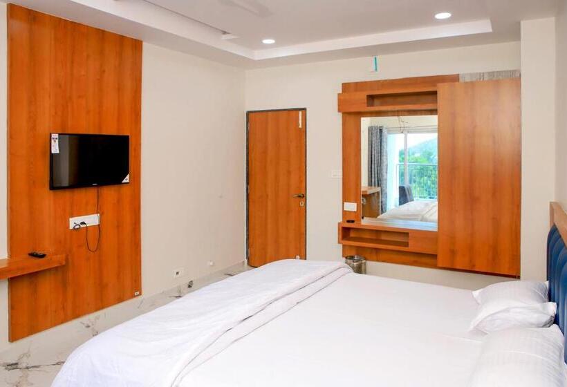 호텔 Kardhar Inn