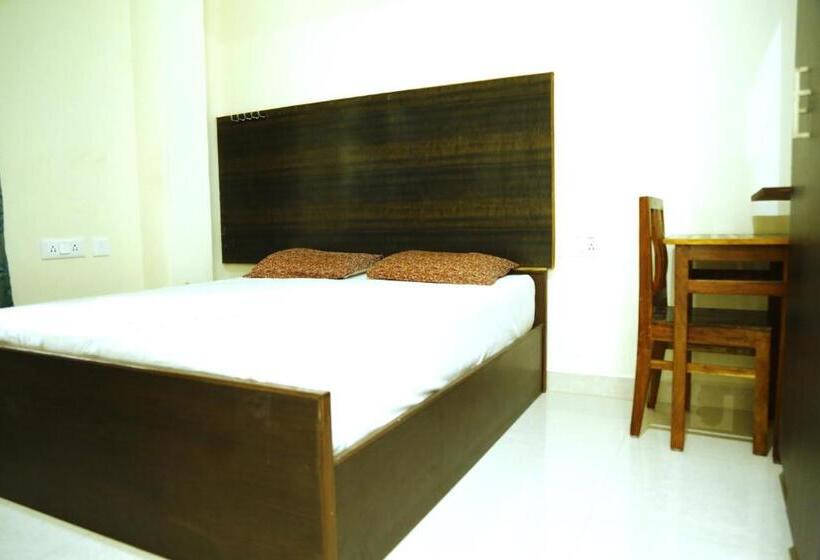 בית מלון כפרי Kpk Residency Arani