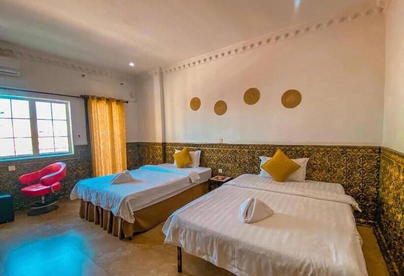 هتل Le Casablanca