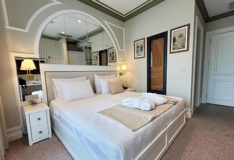 Dbd Hotel Bayraklı
