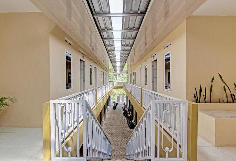 בית מלון כפרי Oyo 93034 Ayri Home