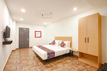 Fabhotel Perfect Stays Nr Sivet College & National Institute Of Ocean Technology