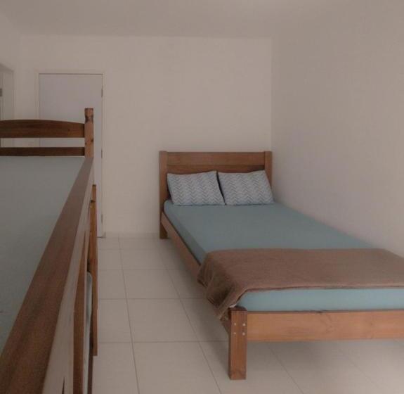 هاستل Aloha Suites