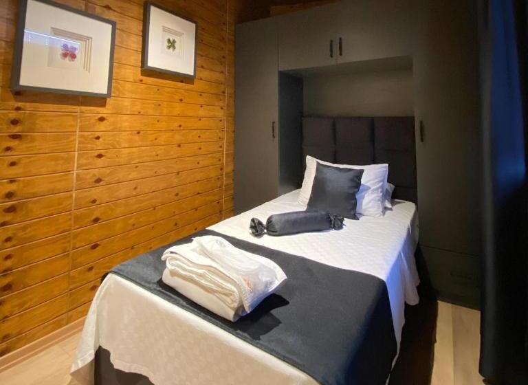 تختخواب و صبحانه Eksado Resort