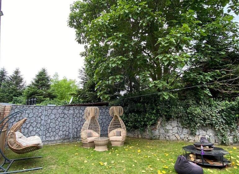 تختخواب و صبحانه Eksado Resort