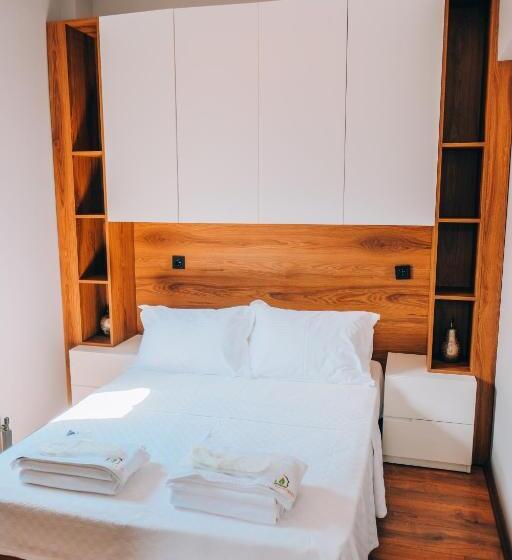 تختخواب و صبحانه Eksado Resort