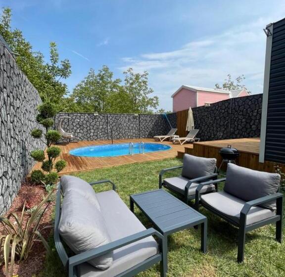 تختخواب و صبحانه Eksado Resort