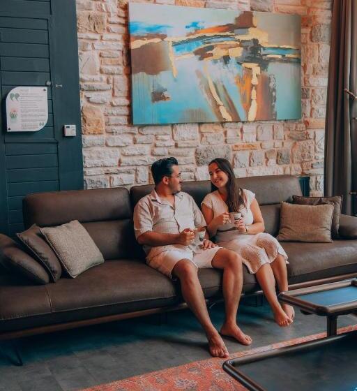 تختخواب و صبحانه Eksado Resort