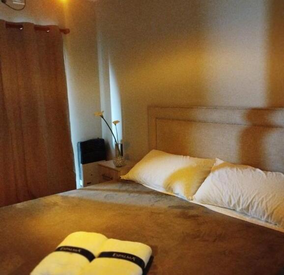 تختخواب و صبحانه El Templo