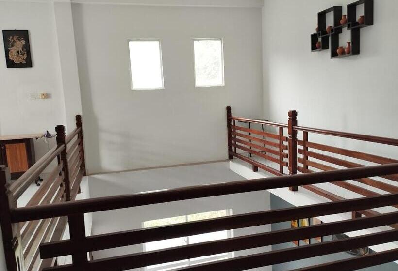 Bed and Breakfast Glow Villa