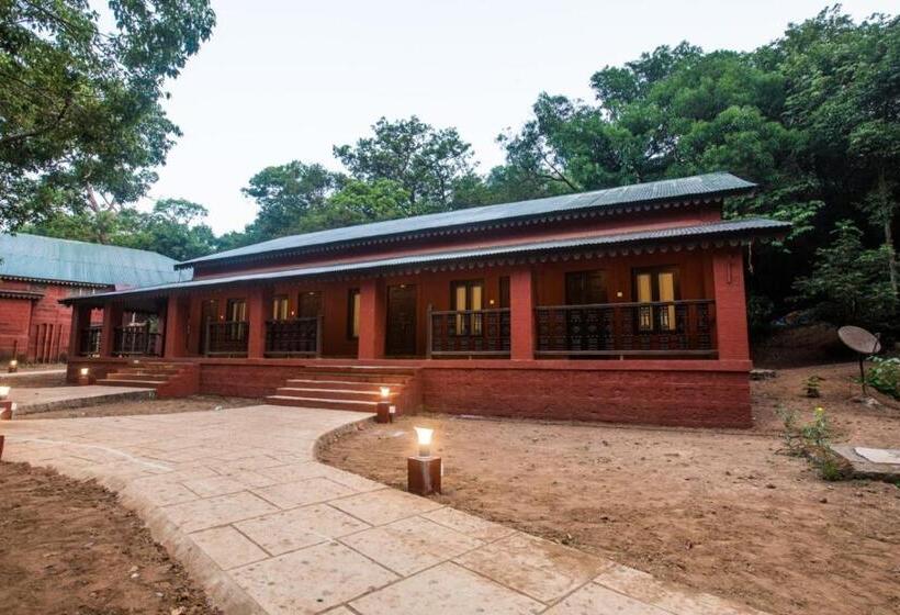 تختخواب و صبحانه Matheran Green Field Resorts