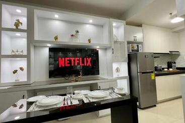 Cozy Condo Near Mall Of Asia