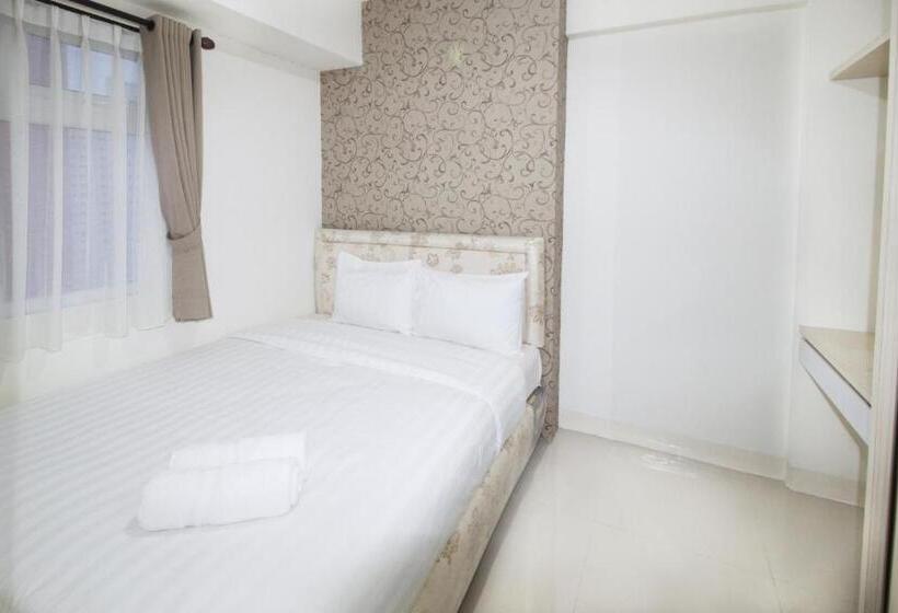 Green Pramuka City Harian By Dea Roooms