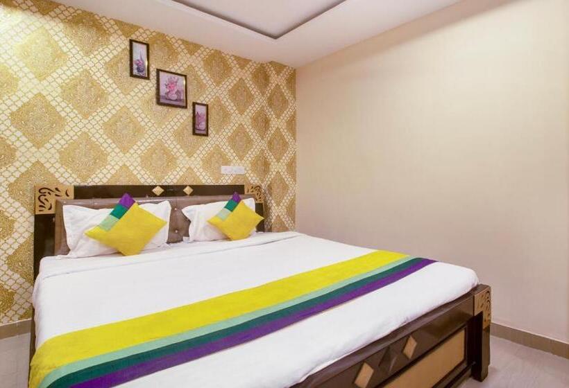 Fabhotel Yogeshwara Grand
