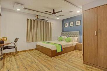 هتل Royal Crowne Near Kolkata Airport