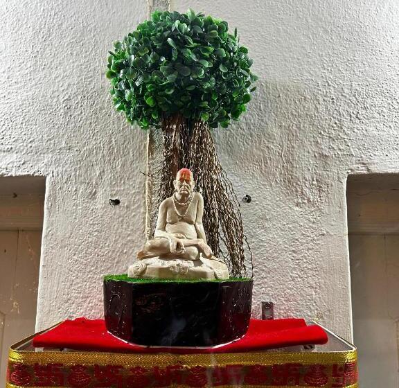 فندق Shriguru Guest House Akkalkot