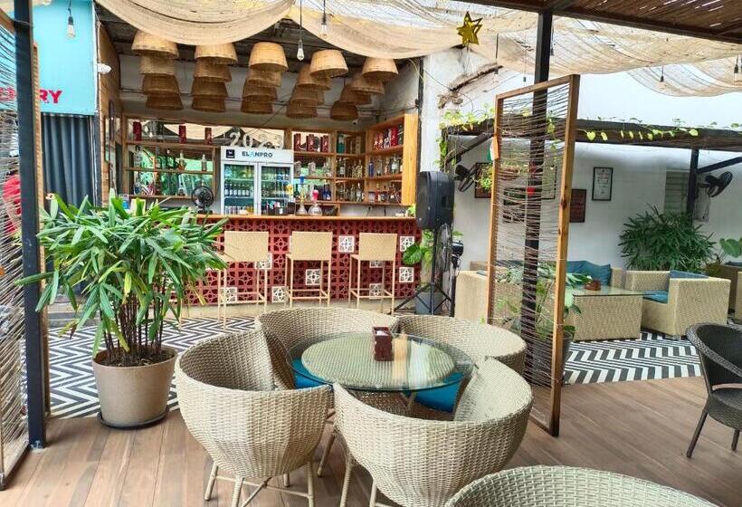 فندق South Delhi Restaurant And Resort