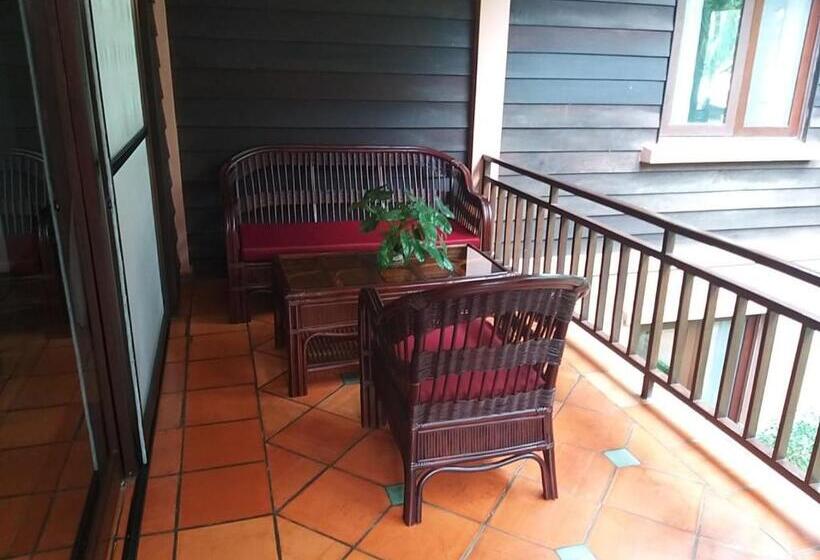 هتل Villa Massilia