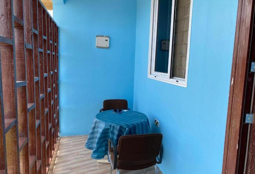پانسیون Oneworld Guesthouse & Events Centre