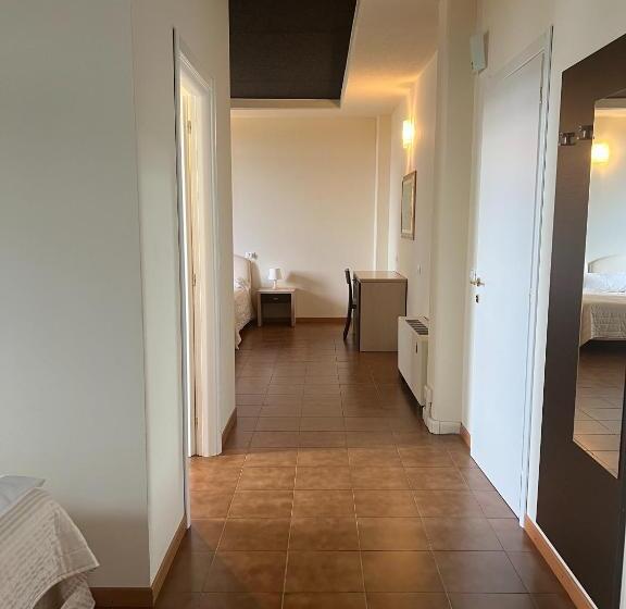 پانسیون G&d Mi Ma Condhotel Only Rooms Free Breakfast