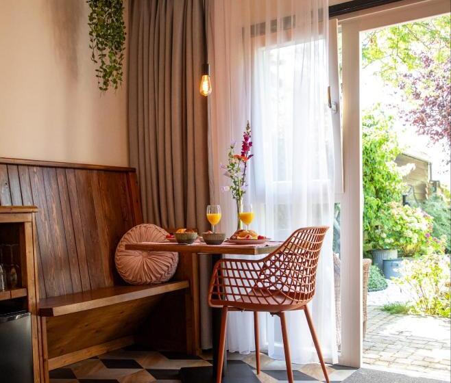 B&b Joli Met Privé Wellness