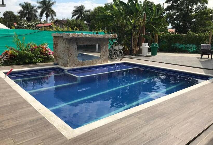 تختخواب و صبحانه Casa Hotel El Encanto De Carmen