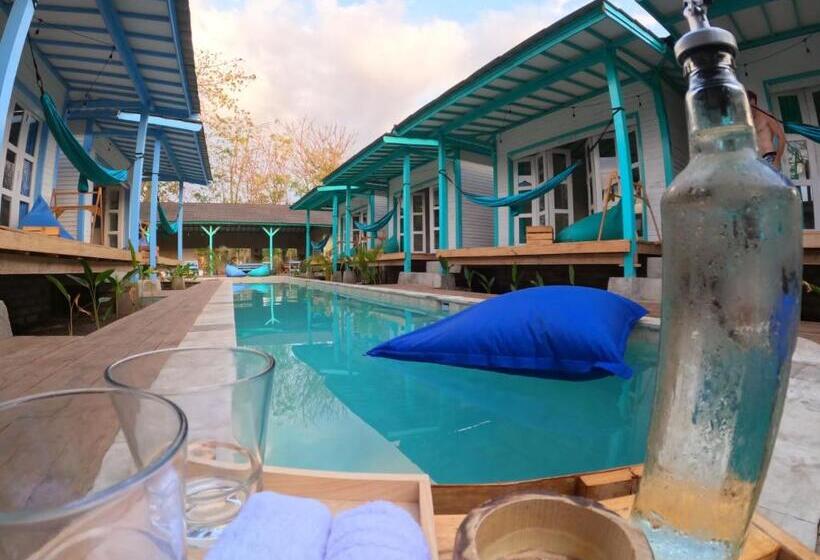 تختخواب و صبحانه Casa Kapuas