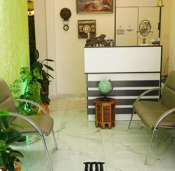 Blaundus Otel