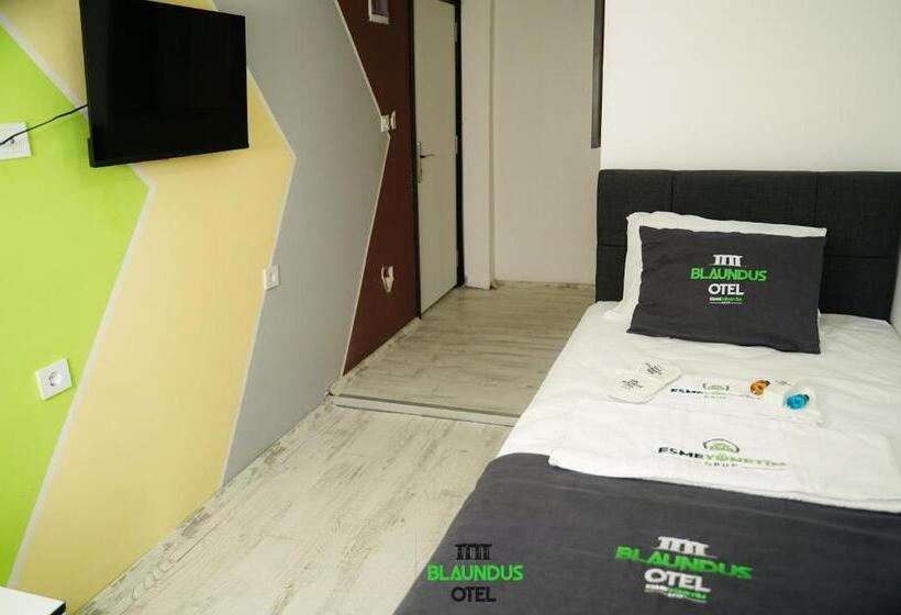 Blaundus Otel