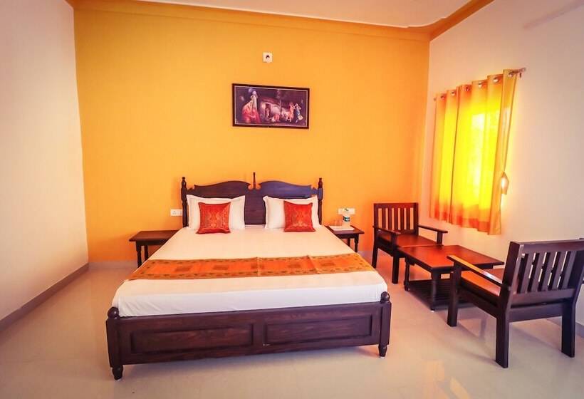 Akshay Valley Hotel & Restro