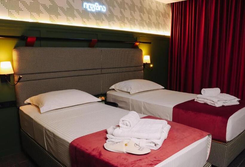 هتل Bamboo Garden