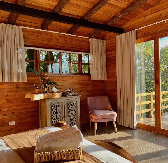 هتل La Perla Finca