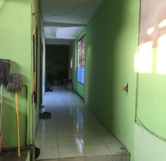 هتل Oyo Life 93009 Griya Nautika Sedati