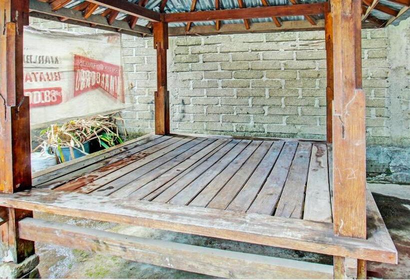 Отель Oyo Life 93058 Kos Subur