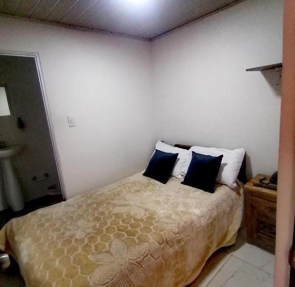 هتل The Swit Real