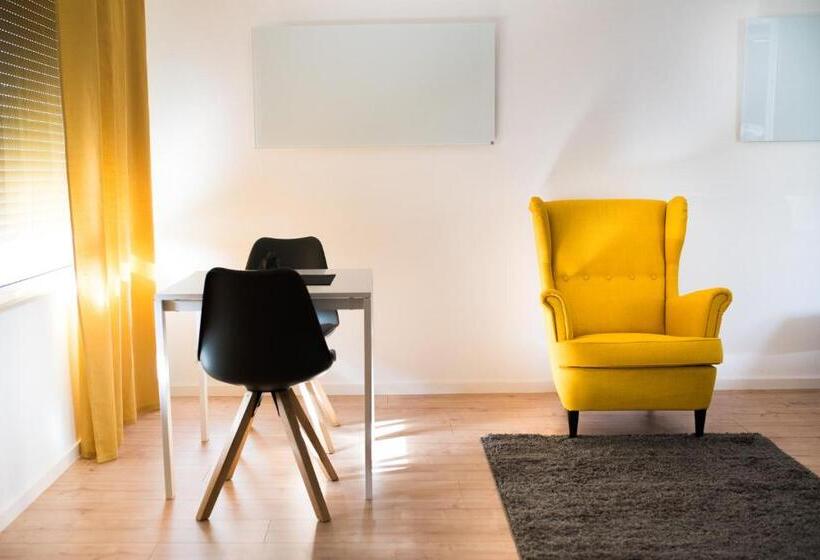 Keller Apartment