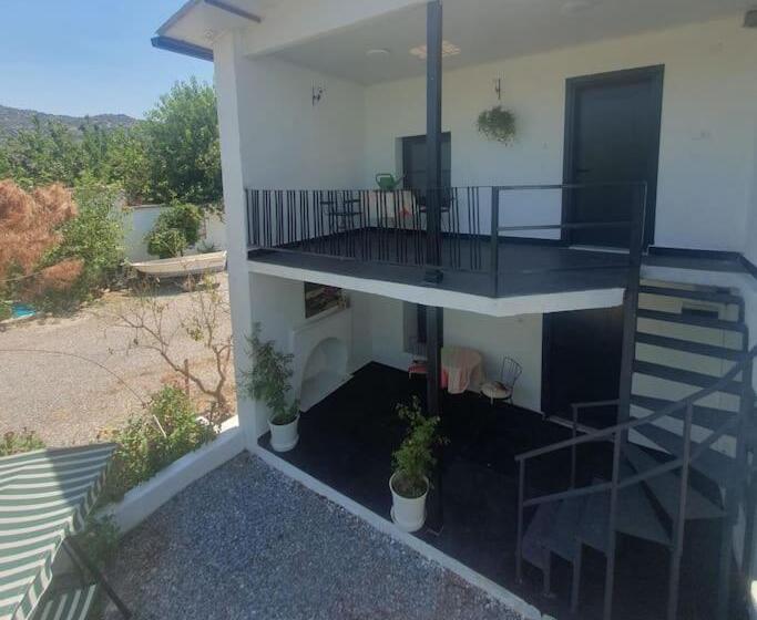 פנסיון Baykus Guesthouse Konukevi