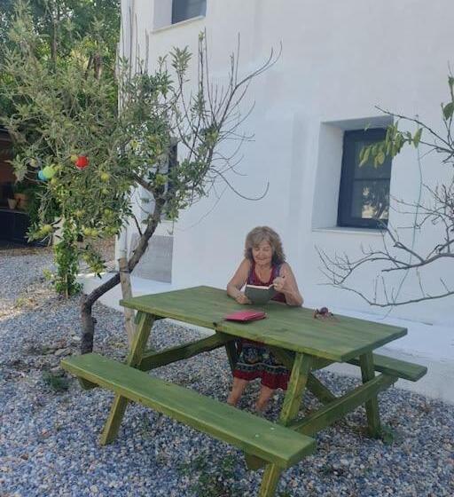 بنسيون Baykus Guesthouse Konukevi