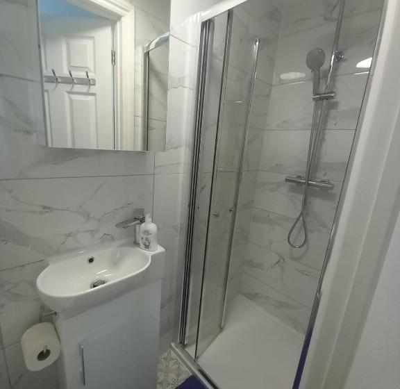پانسیون Mari London Holiday Room