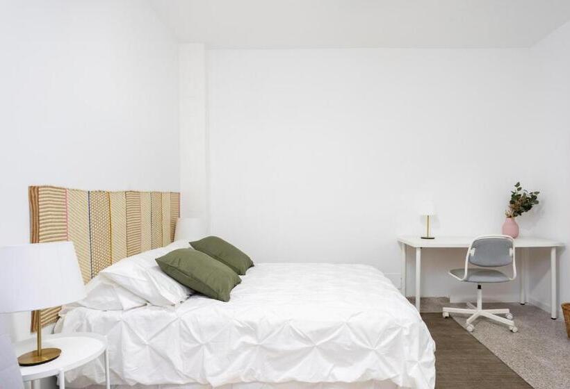 پانسیون Surfy Stylish Bed&coffee Roomb01 By Eden Rentals