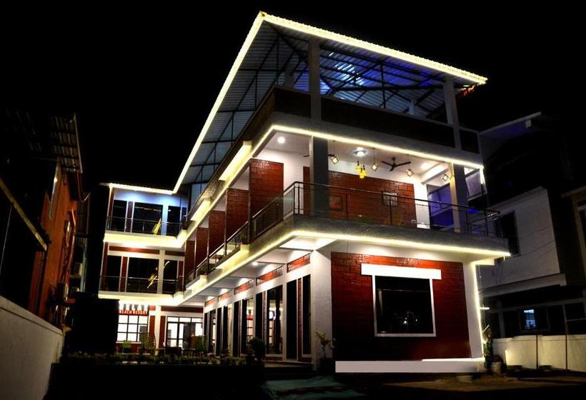 Relax Beach Resort