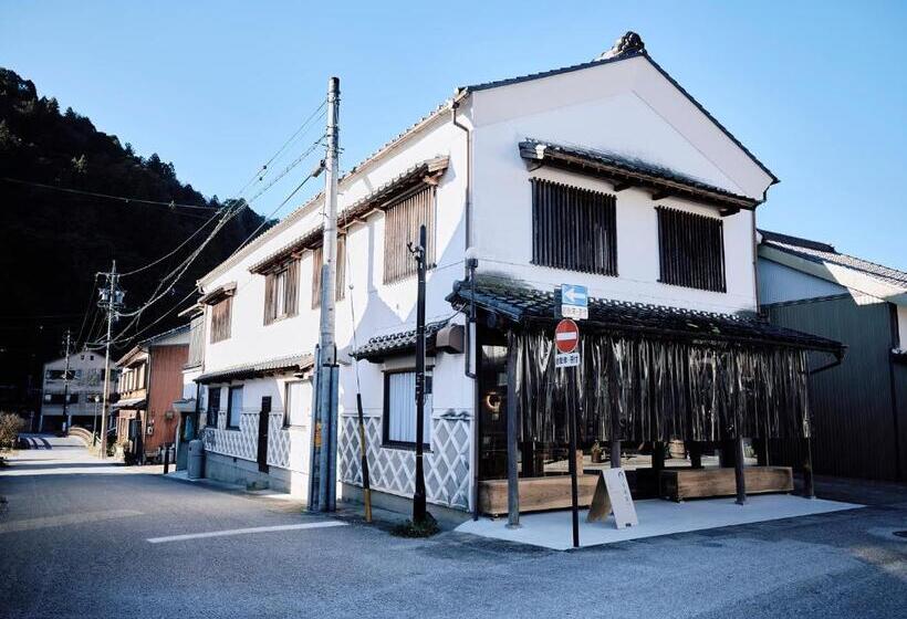 هاستل 小鳩屋