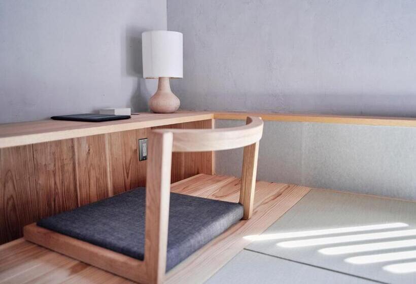 هاستل 小鳩屋